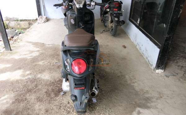 HONDA SCOOPY PRESTIGE