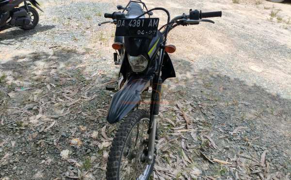 KAWASAKI KLX 150