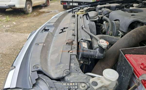 MITSUBISHI PAJERO SPORT 2.5L EXCEED (4X2)