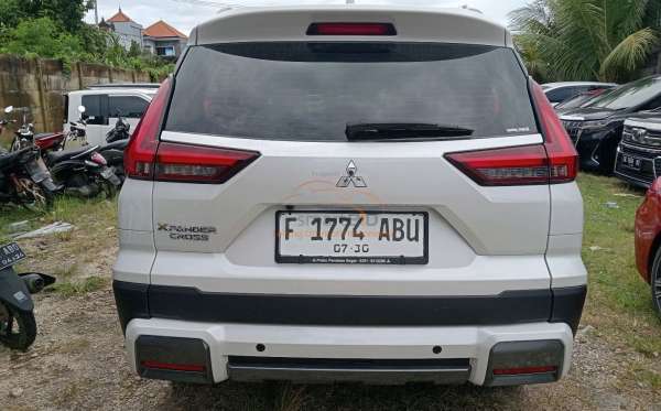 MITSUBISHI XPANDER CROSS 1.5 L