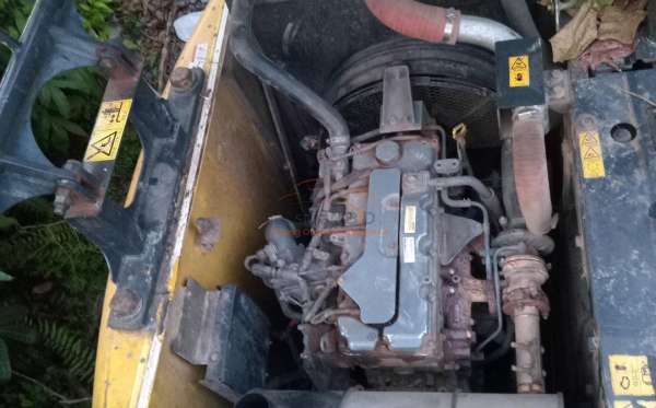 SUMITOMO EXCAVATOR SH130LF-6