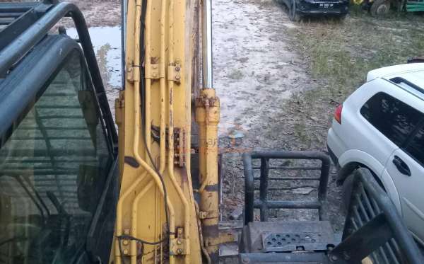 SUMITOMO EXCAVATOR SH130LF-6