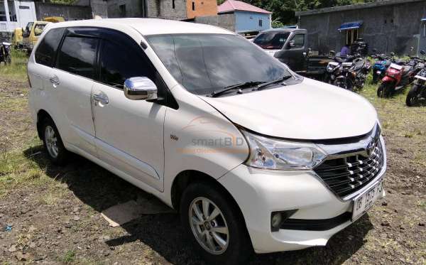 TOYOTA AVANZA