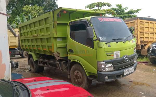 HINO  XZU349R
