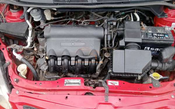 HONDA  JAZZ  GD3 1.5 IDSI MT