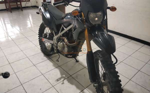 KAWASAKI KLX 150