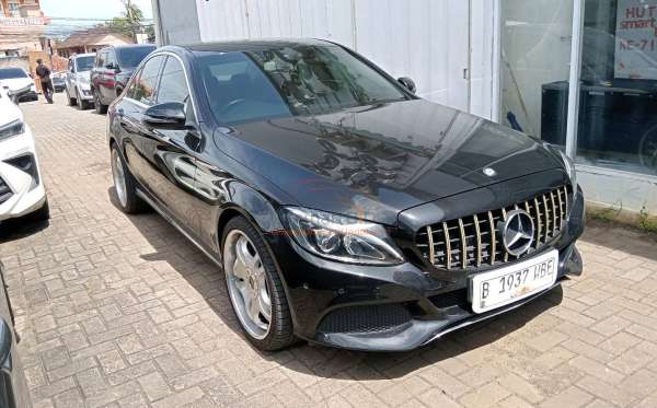 MERCEDES BENZ C 200