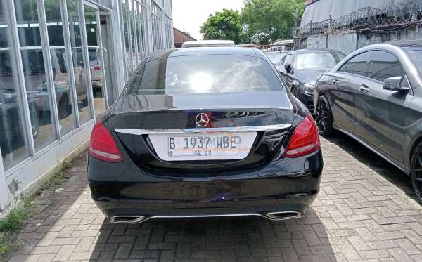 MERCEDES BENZ C 200
