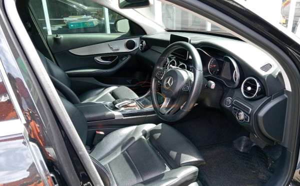MERCEDES BENZ C 200