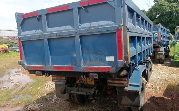 MITSUBISHI CANTER FE 74