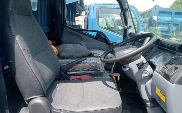 MITSUBISHI CANTER FE 74