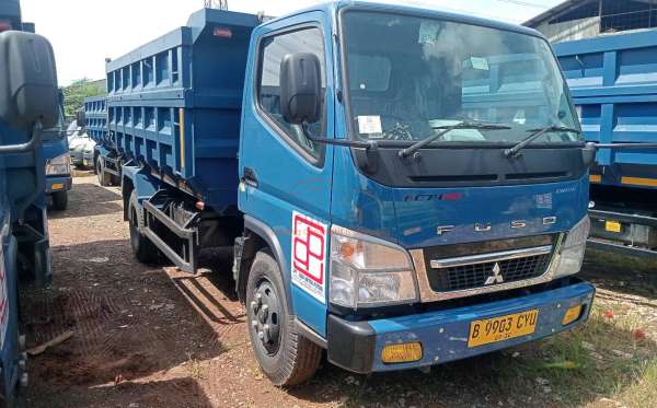 MITSUBISHI CANTER FE 74