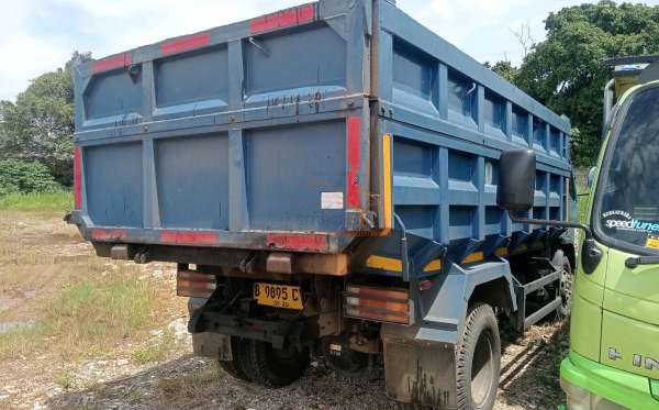 MITSUBISHI CANTER FE 74