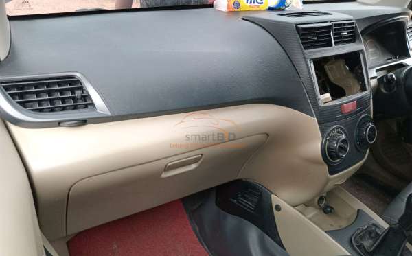 TOYOTA AVANZA 1.3 G