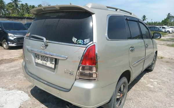 TOYOTA KIJANG INNOVA G