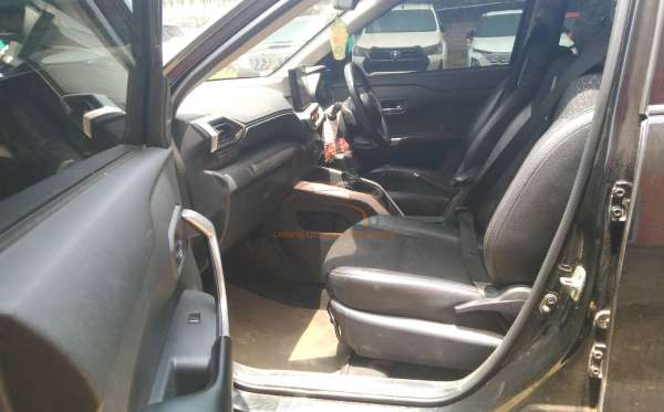 TOYOTA RAIZE 1.0 T S