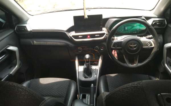 TOYOTA RAIZE 1.0 T S