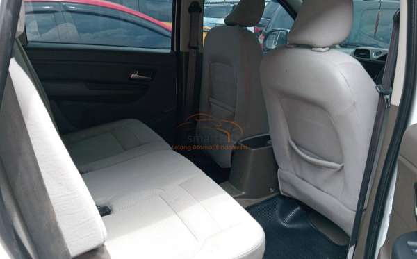 WULING CONFERO 1.5