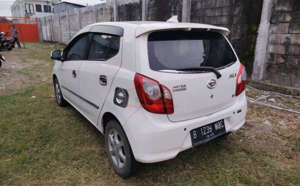 DAIHATSU AYLA 1.0 X