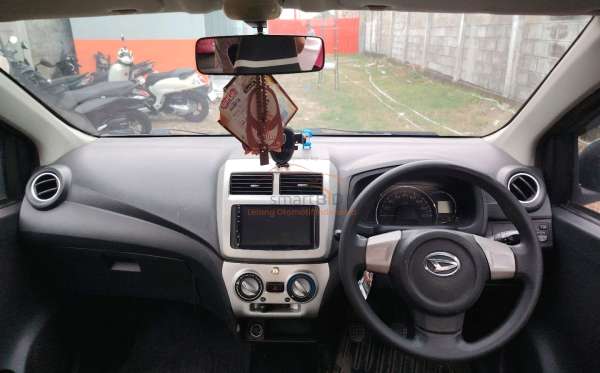 DAIHATSU AYLA 1.0 X