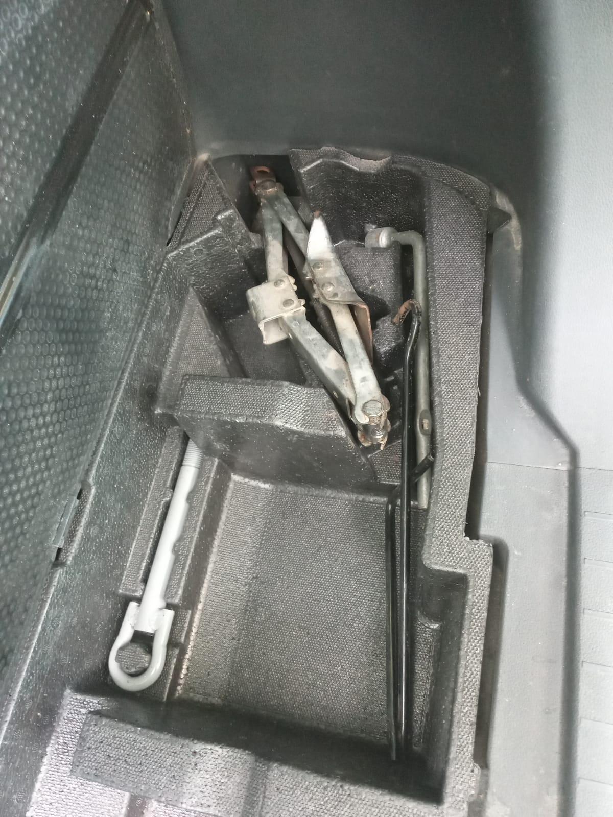 TOYOTA AVANZA  1.5 G