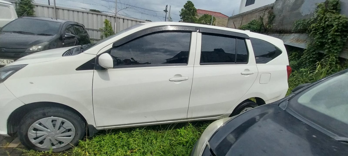DAIHATSU  SIGRA  M