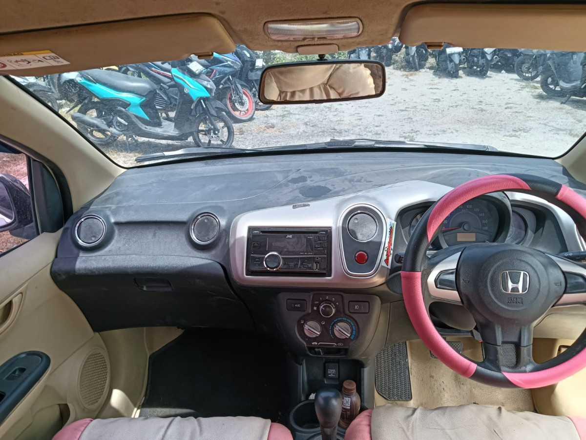 HONDA MOBILIO  DD4 1.5E