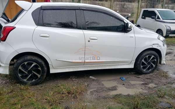 DATSUN GO PANCA