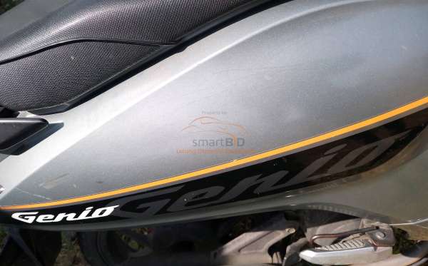 HONDA  GENIO