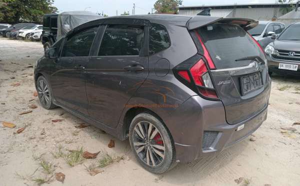 HONDA JAZZ GK5 1.5 RS