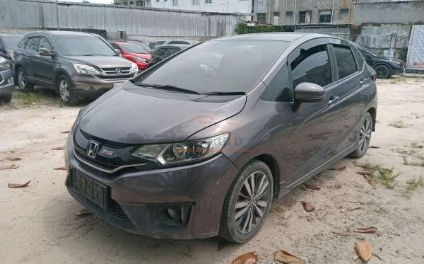 HONDA JAZZ GK5 1.5 RS