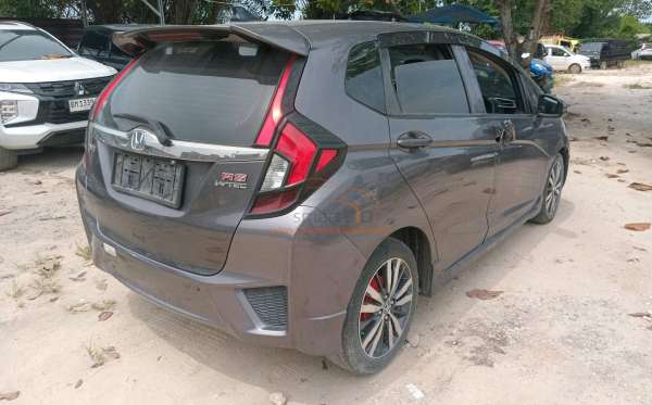HONDA JAZZ GK5 1.5 RS