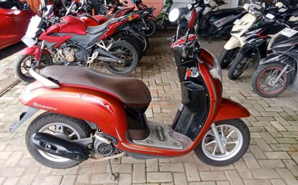 HONDA SCOOPY