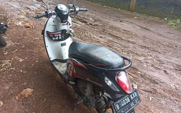 HONDA SCOOPY CW