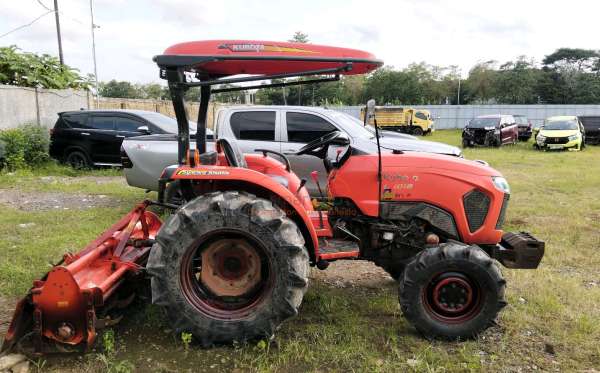 KUBOTA L4018 + KRX164