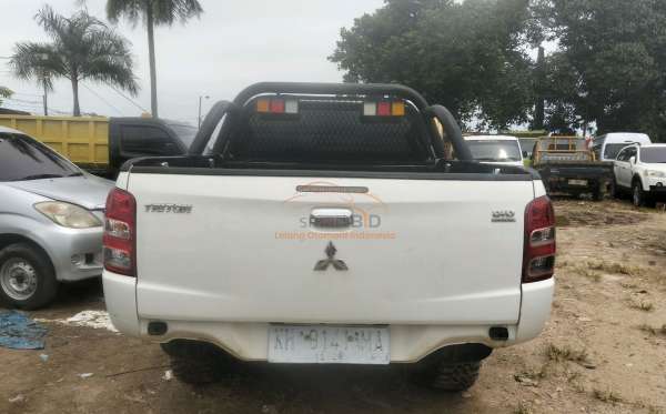 MITSUBISHI DC GLS 4X4