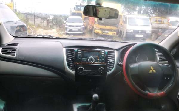 MITSUBISHI DC GLS 4X4