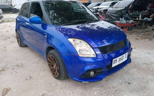 SUZUKI  SWIFT  GL