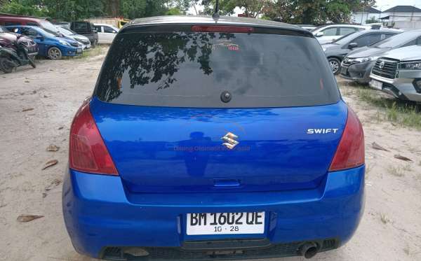 SUZUKI  SWIFT  GL