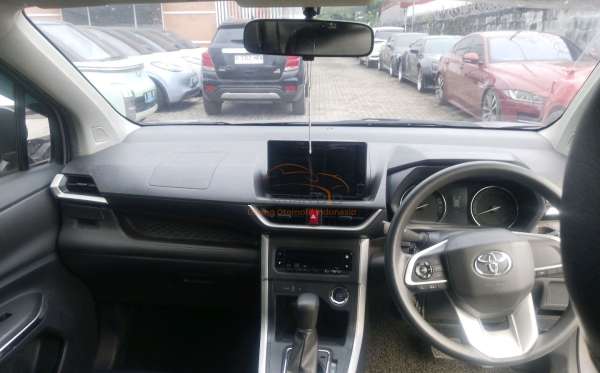 TOYOTA  AVANZA  1.5 G