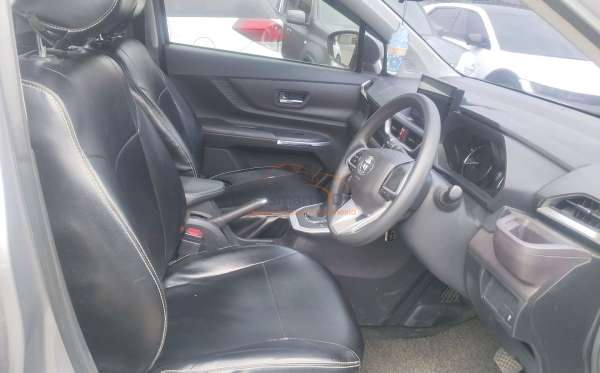 TOYOTA  AVANZA  1.5 G