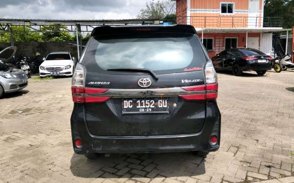 TOYOTA AVANZA