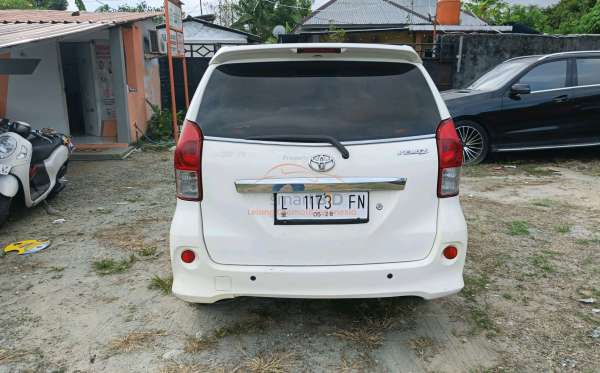 TOYOTA AVANZA