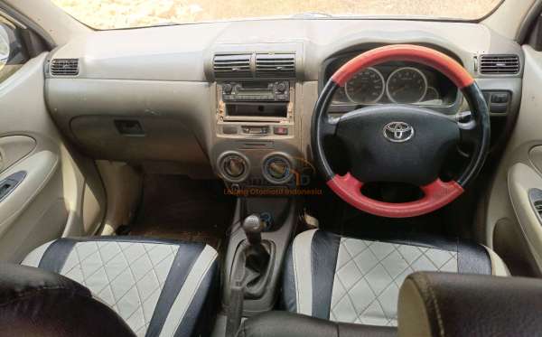 TOYOTA AVANZA 1.3 G