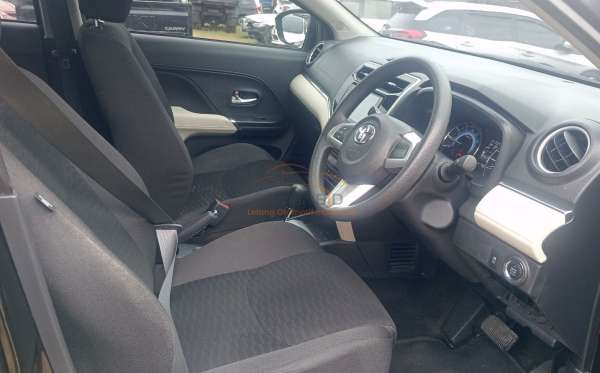 TOYOTA RUSH 1.5 G A/T