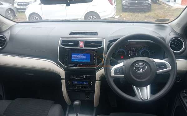 TOYOTA RUSH 1.5 G A/T