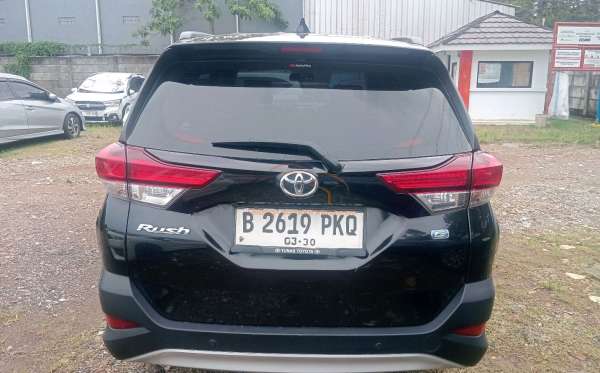 TOYOTA RUSH 1.5 G A/T