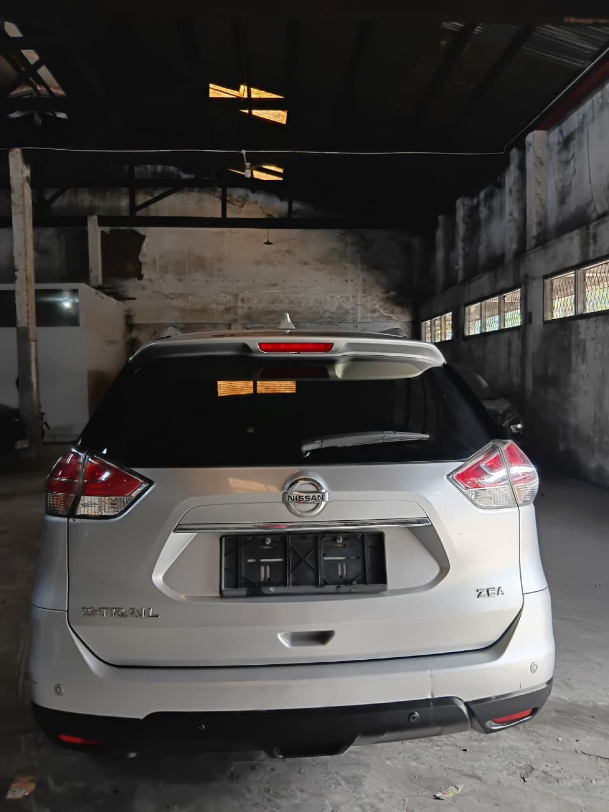 NISSAN  X TRAIL  2.5