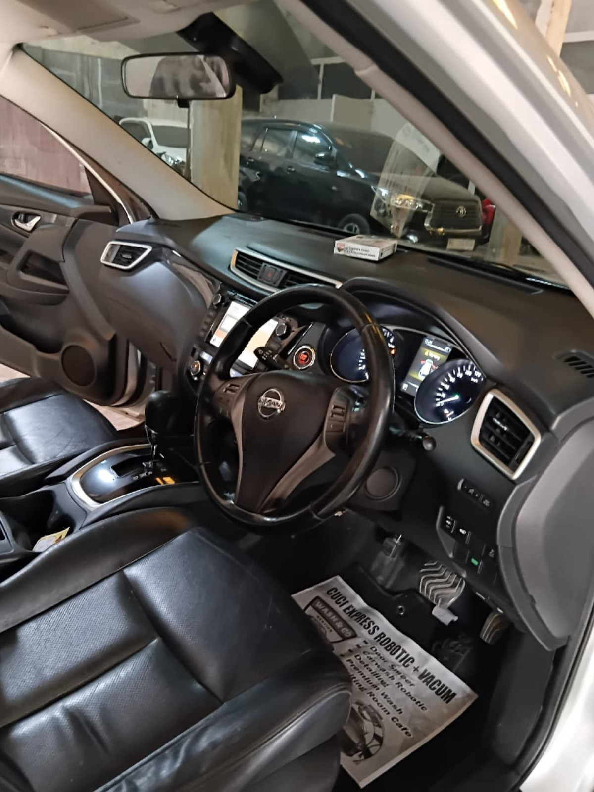 NISSAN  X TRAIL  2.5