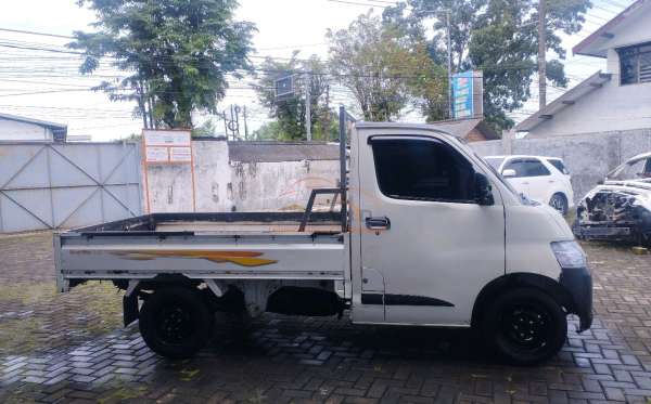 DAIHATSU GRAN MAX